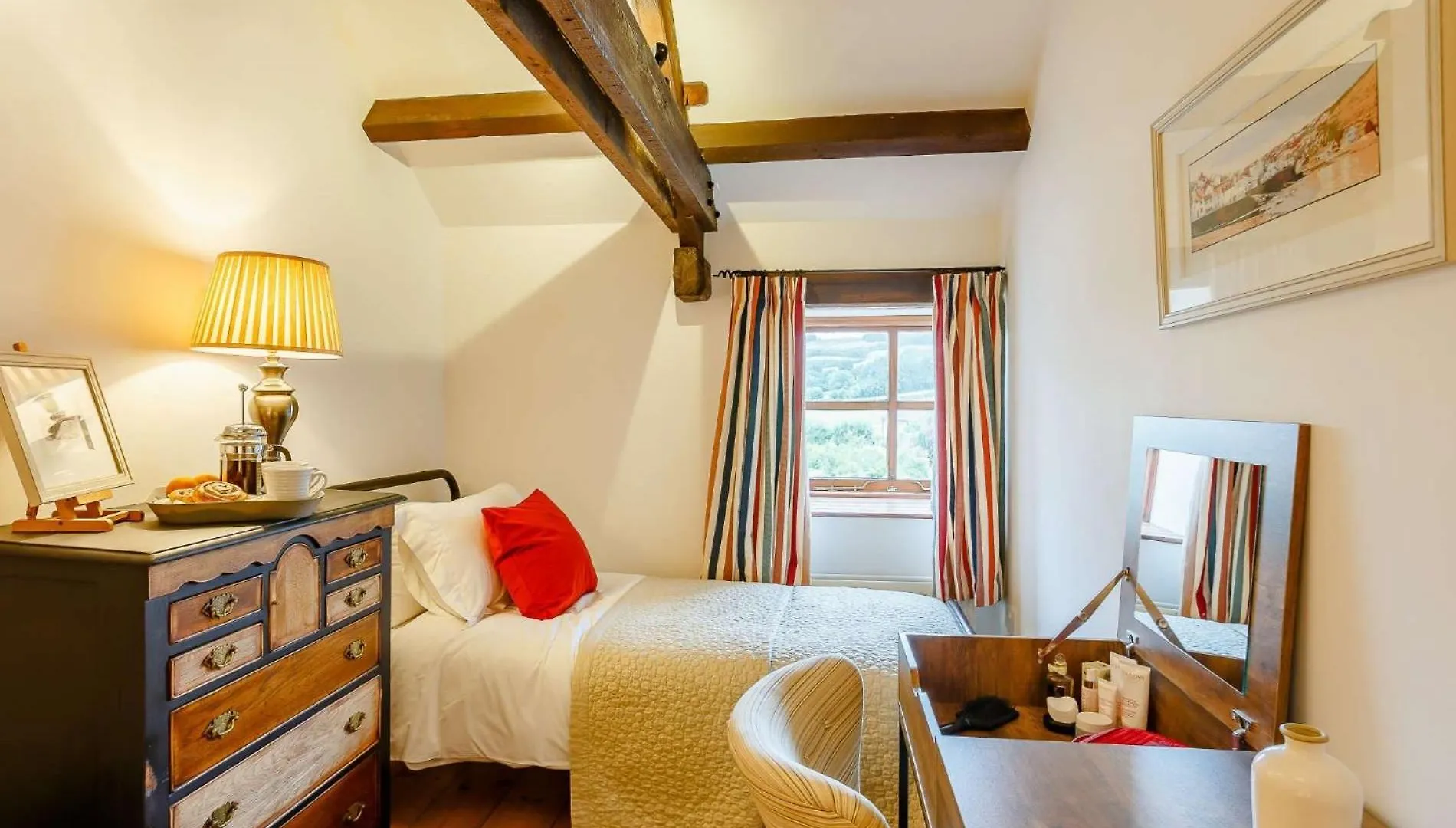 2 Bed In Ramsgill 89166 Villa Bouthwaite